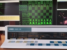 Enthusiasts recreate DEC PiDP-10